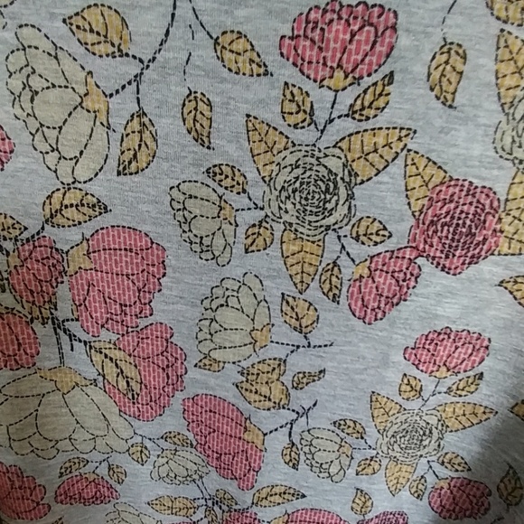 Beautiful LLR Perfect Tee - Picture 2 of 4